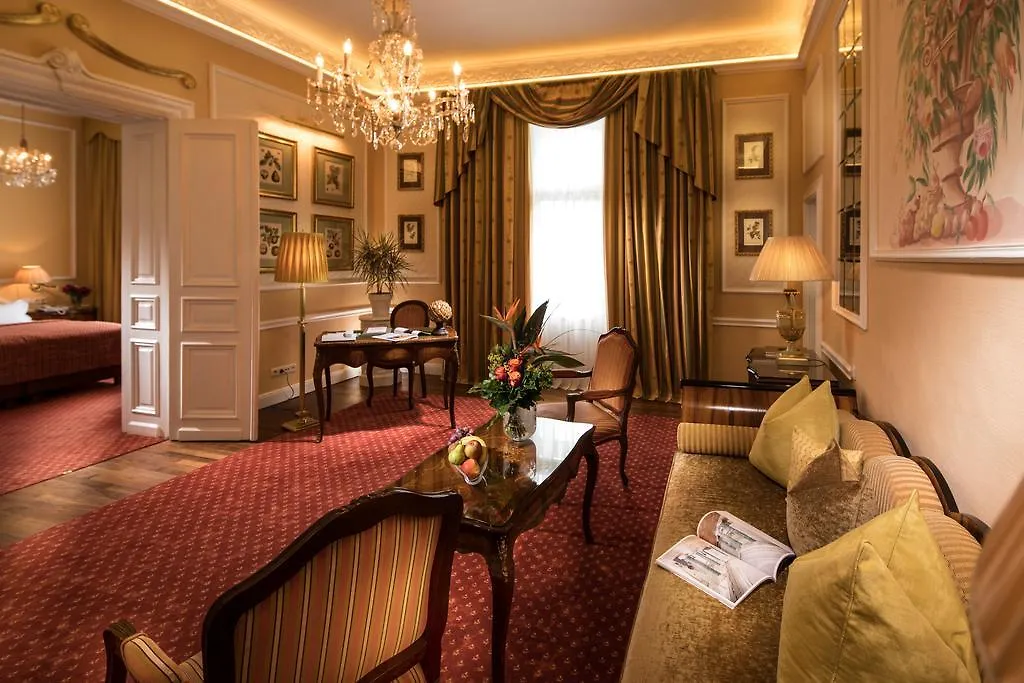 Hotel Bristol Salzburgo 5*,  Austria