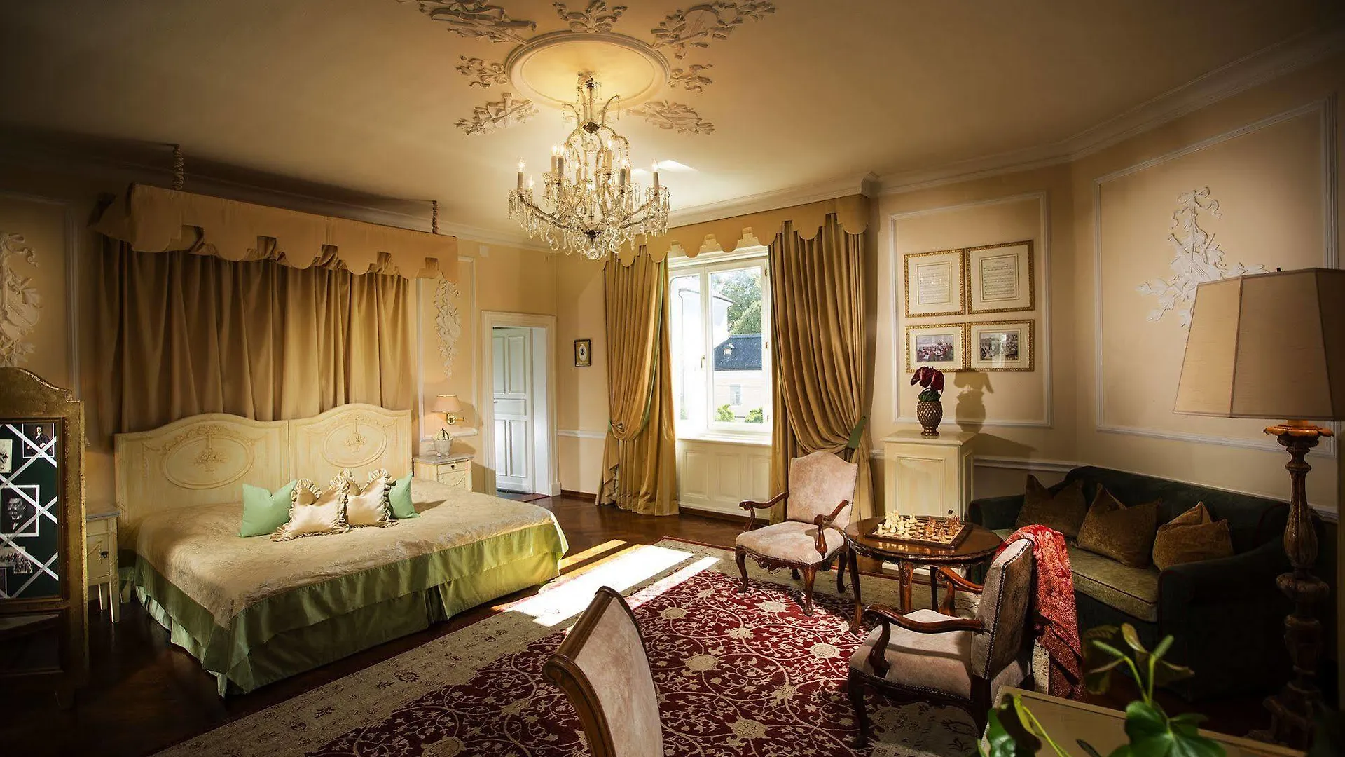 Hotel Bristol Salzburgo 5*,